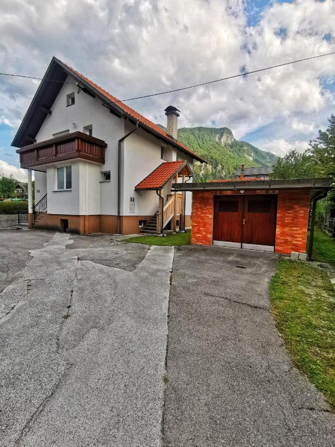 Apartmaji Tomsic Mojstrana Eksteriør bilde